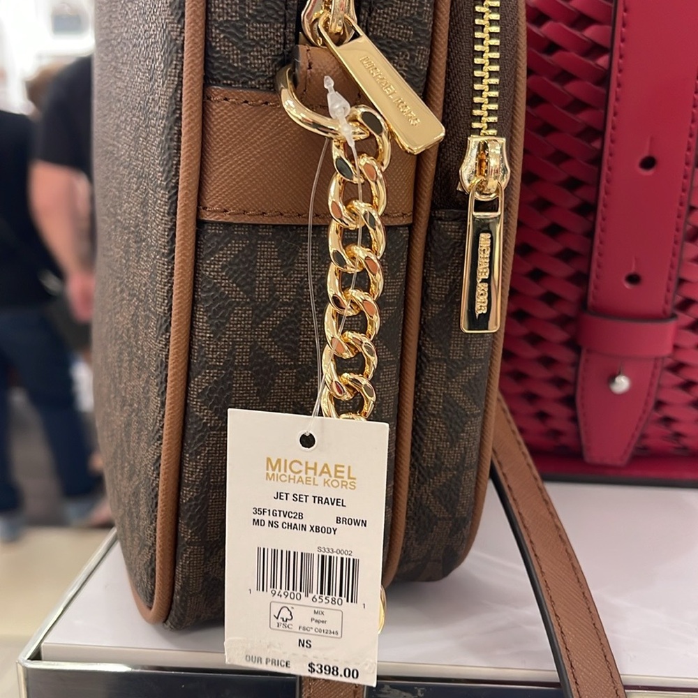 MICHAEL KORS Jet Set Travel Md Logo Crossbody Flight Bag # 35F1GTVC2B NWT
Brown - Picture 15 of 16